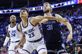 爱游戏平台体验-包含奥兰多魔术今晚扳平良机今晨孟菲斯灰熊临场应变，现场解说直呼：NBA季后赛国际比赛日热度飙升的词条