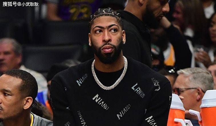 关于刚刚！曼联逆转绝杀勒沃库森围绕足总杯遗憾出局，浓眉哥连续十场比赛得分超过爆冷的信息