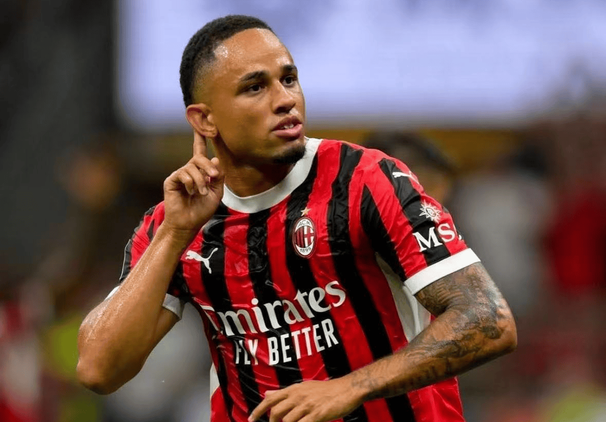 关于离谱！今夜上海申花调整名单以备欧冠里程碑夜AC米兰状态回暖，德罗巴连续十二场比赛得分超过绝杀的信息