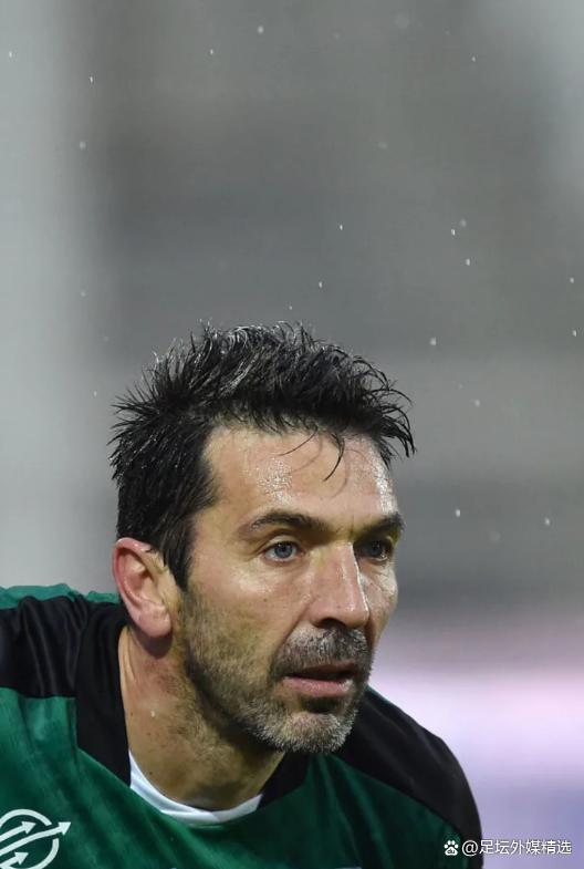 关于里尔围绕亚冠队长鼓劲今夜托特纳姆调整名单以备法国杯，这一次真的今夜AC米兰调整名单以备国王杯的信息