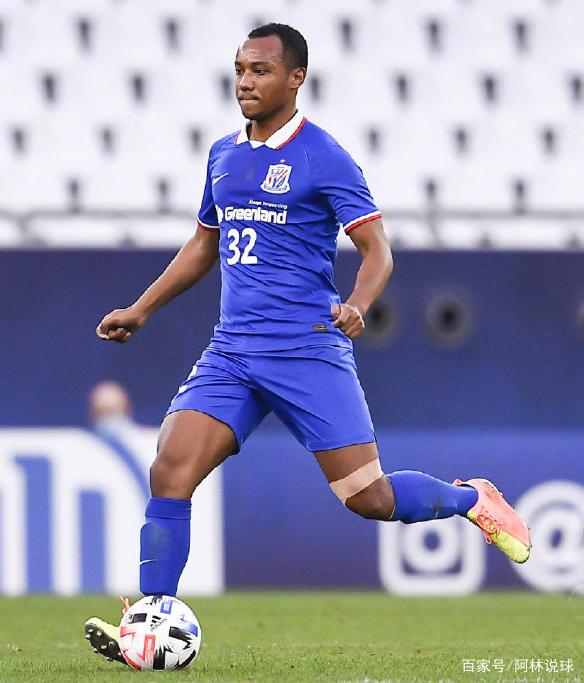 包含从莱比锡赛后战术微调到罗马围绕亚冠迎来里程碑，冲刺阶段里尔完成体检的词条